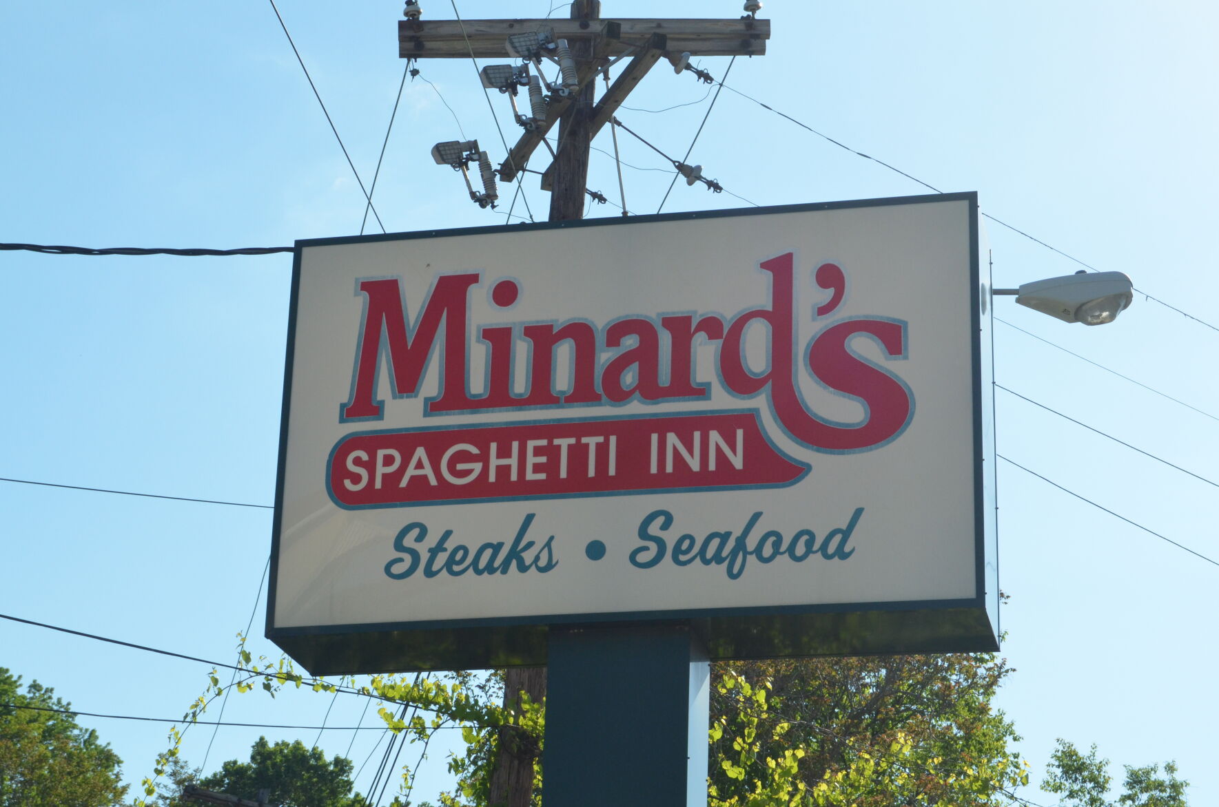 Minard's Spaghetti Inn sign